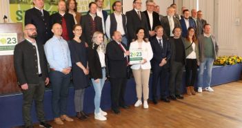 Auszeichnung für herausragende Garten- und (Foto: Verband Garten-, Landschafts- und Sportplatzbau Bayern e. V.)