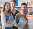 Überprüfung des Versicherungsschutzes für Studenten (Foto: AdobeStock - stokkete 118348569)
