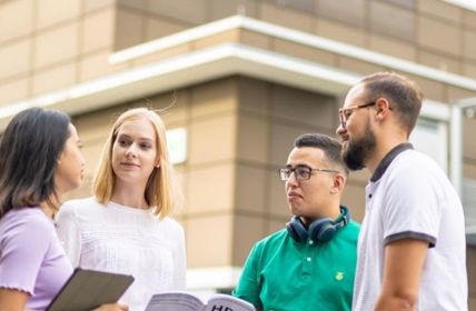 THM und zfh starten drei berufsbegleitende Fernstudiengänge im (Foto: zfh - Zentrum für Fernstudien im Hochschulverbund)